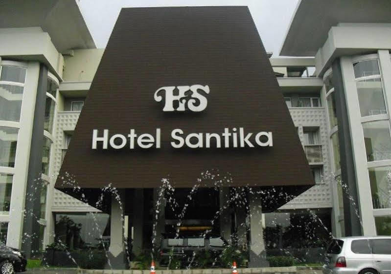 Hotel Santika Kelapa Gading Giacarta Esterno foto